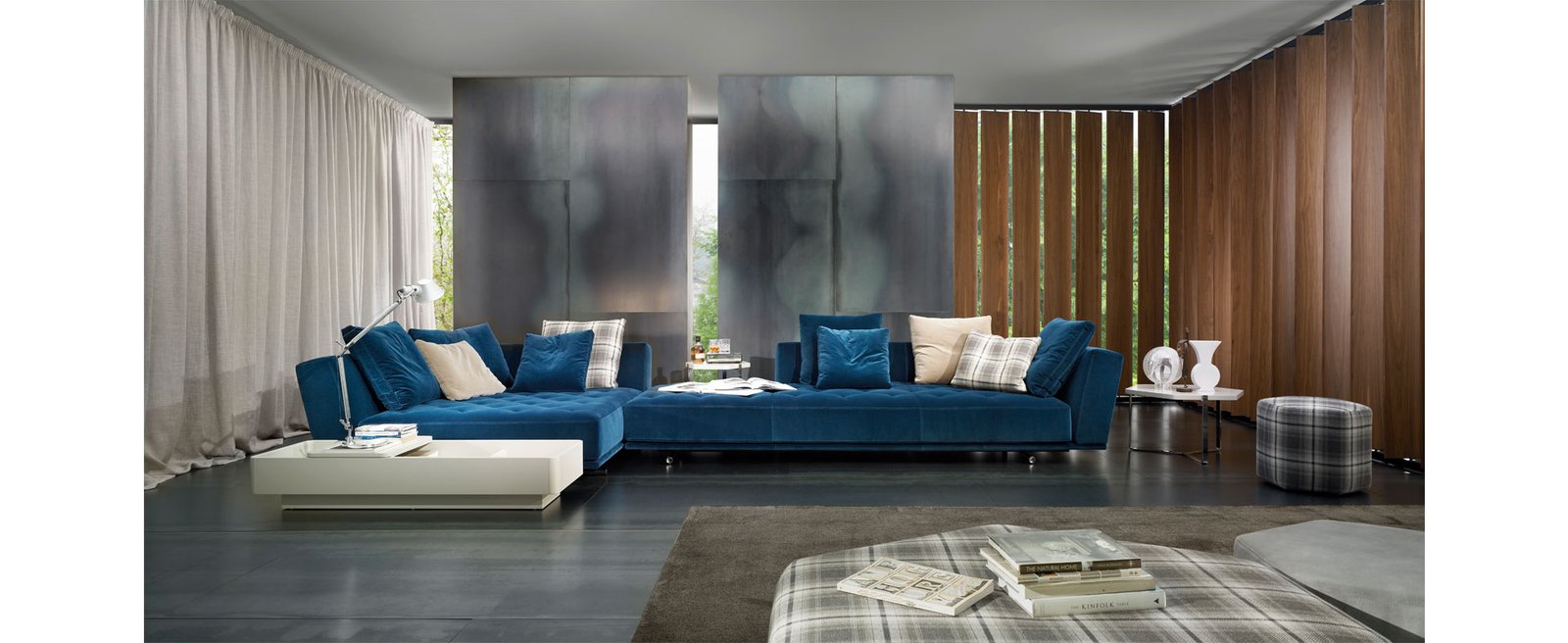 MANDALAY SOFA