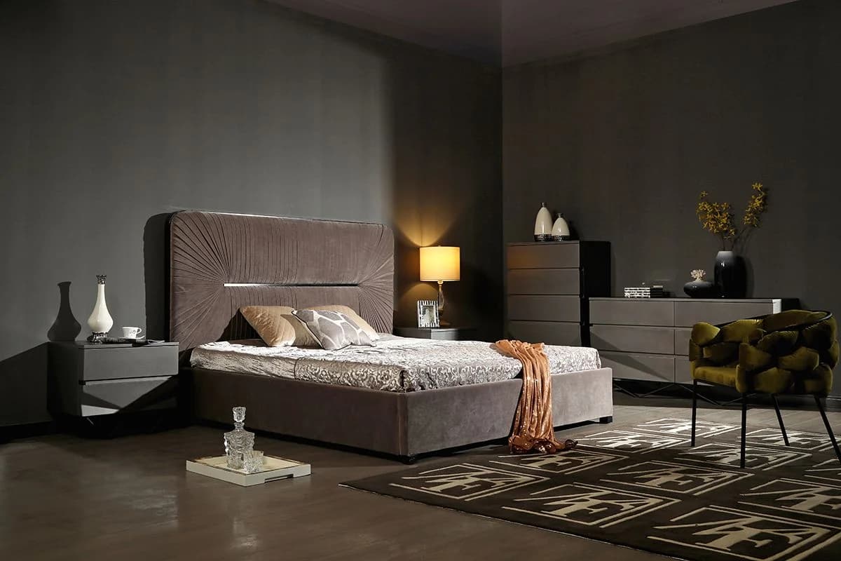 Gun Chrome Bed