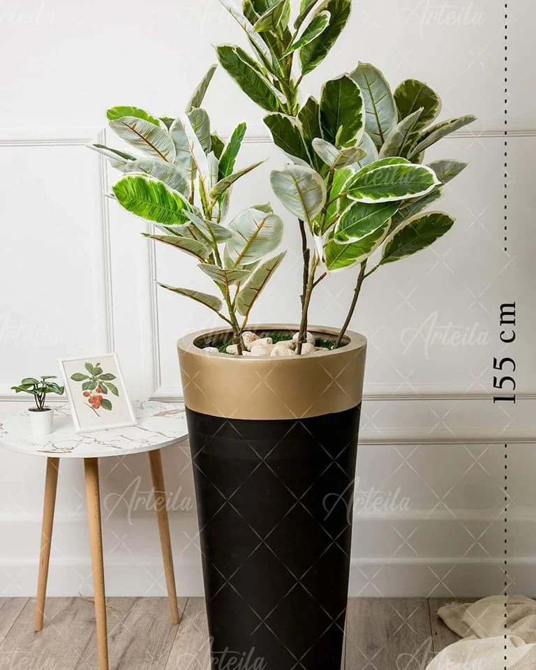 Black And Gold Vase